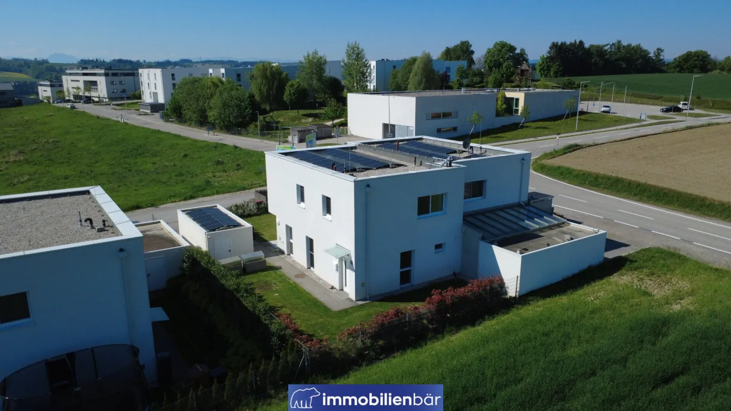 Perfektes Familiendomizil -  ab sofort beziehbar - Bild 1