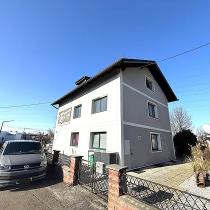 Viel Versprechendes Liefering! Mehrfamilienhaus mit schönem Garten - Bild 2