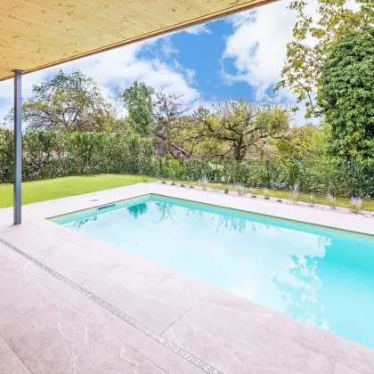 Exquisite Neubau-Luxusvilla mit Seeblick und Pool / Provisionsfrei - Bild 2