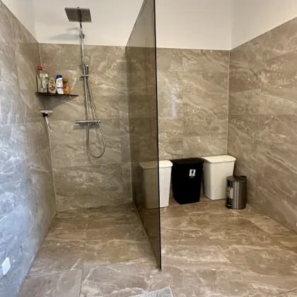 RARITÄT -- Traumhafter Bungalow mit schöner Aussicht! - Bild 2