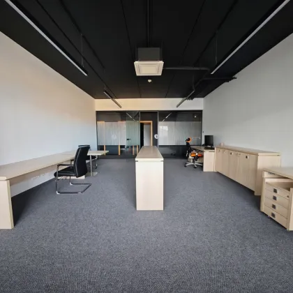 Möbliert & sofort bezugsbereit | 439m² Büro am innovativem Betriebsstandort | Produktions- und Lagerflächen optional verfügbar - Bild 3