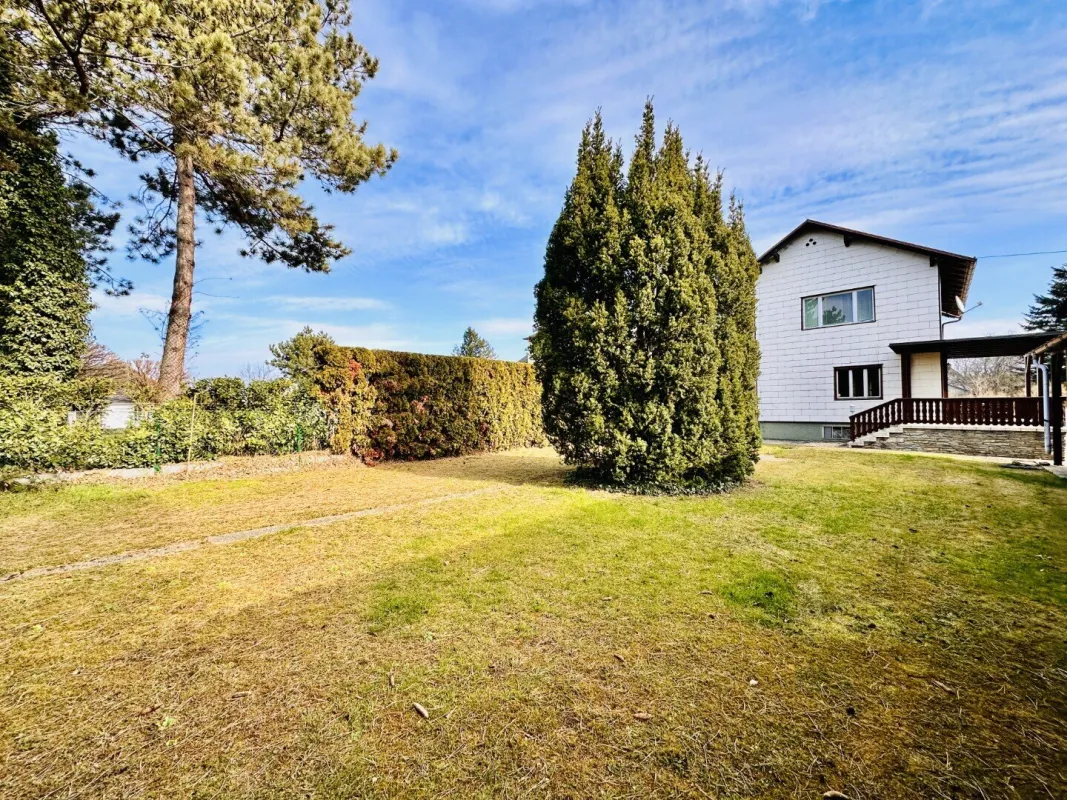 2 Parzellen, Einfamilienhaus, Garage mit Büro - vielfältige Liegenschaft in Perchtoldsdorf - Bild 1