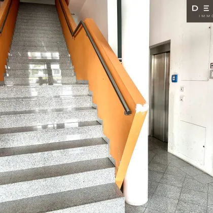 + + + MODERNES BÜRO + + + GEKÜHLT + + + GLASFASERANBINDUNG + + + NÄHE LIEBLGASSE + + + - Bild 2