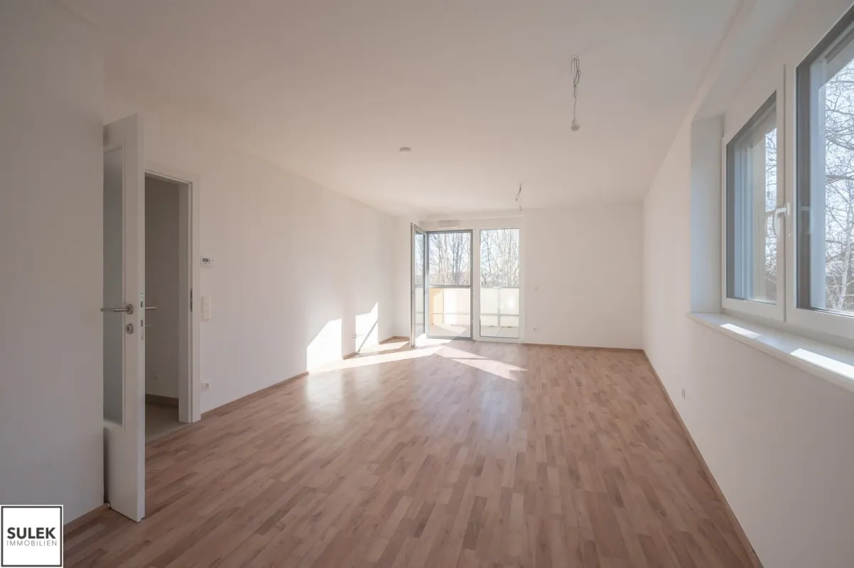 VIDEOTOUR: ab sofort freundliche, helle 3 Zimmer Erstbezugswohnung + Balkon + 2 Parkplätze mieten, später kaufen! - Bild 1