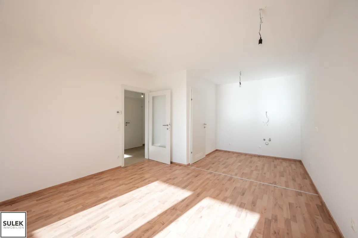 Go2Eisenstadt! Freundliche, helle 2 Zimmer Erstbezugswohnung + Balkon + Parkplätze - Bild 1