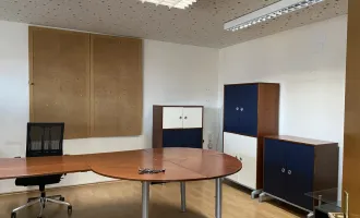 Schönes, helles Büro mit barrierefreiem Zugang