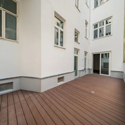 Hofseitiger Erstbezug mit großer Terrasse nächst Donaukanal und Servitenviertel! - Bild 3