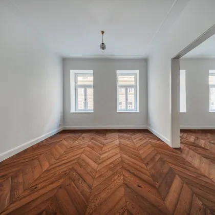 ERSTBEZUG mit HOFANTEIL in schön sanierter Jahrhundertwendeliegenschaft! - Bild 3