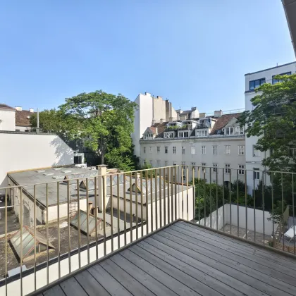 Das Stadthaus Miller - Großzügige 2 Zimmer mit Balkon & Hofruhelage - Stil trifft Wohlfühlambiente - Nahe Mariahilfer Str. & Westbahnhof - Bild 2