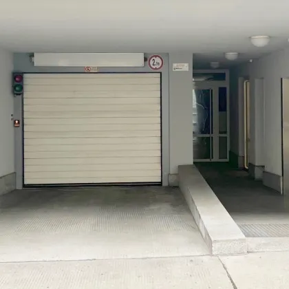 KFZ-Stapelparker in der Antonigasse Nähe AKH! - Bild 2
