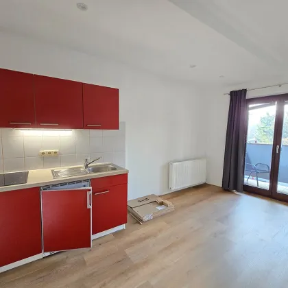*** BALKON *** UNBEFRISTET *** GEMEINSCHAFTSGARTEN *** KFZ STELLPLATZ *** - Bild 2
