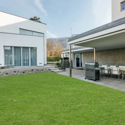 Stilvolles Wohnen in Toplage am Bodensee – Elegante Villa mit beeindruckender Architektur - Bild 2