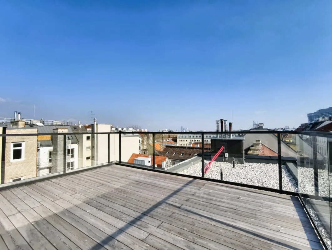 Exklusive Dachterrasse in Währing - 3 Zimmer mit top Aufteilung und großzügiger Außenfläche - Exzellente öffentliche Anbindung - Bild 1