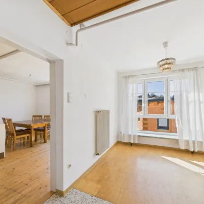 Gepflegtes 6-Zimmer Einfamilienhaus - Ob als familienfreundliches Eigenheim oder als lohnende Investition - Bild 2