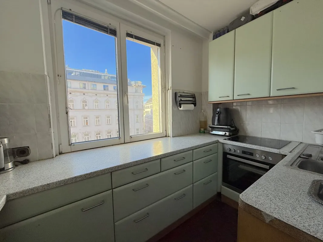 Provisionsfrei I Lage mit sehr viel Zukunftspotential I  Nur 3 Gehminuten zum Matzleinsdorfer Platz = U2 ab 2030 I 3. LIFT Etage I Preissteigerungspotenzial I auch WG-tauglich - Bild 1