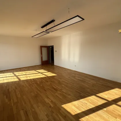 BÜRO MIT 5 ZIMMER IN DER SCHÖNEN ALTSTADT VON KREMS-STEIN MIT DONAUBLICK - Bild 2