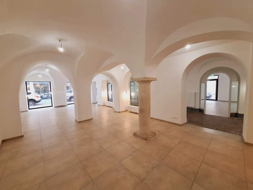 360° TOUR / Multifunktionales, modernes, geschmackvolles Geschäftslokal mit besonderem Flair in allerbester Citylage von Klagenfurt - Bild 1