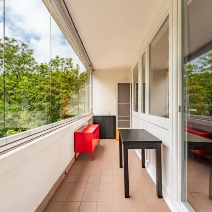 Idyllische Wohnung mit Grünblick und verglaster Loggia - Bild 3