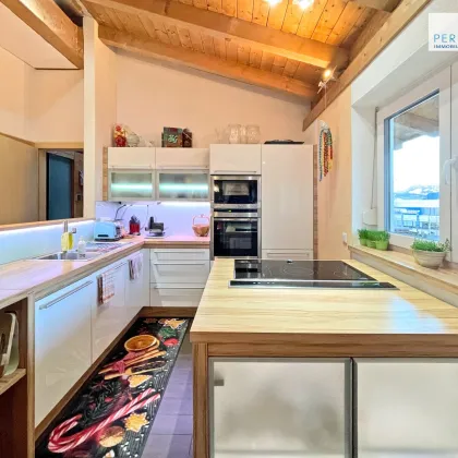 Großzügige 2-Zimmer-Dachgeschosswohnung - Bild 2