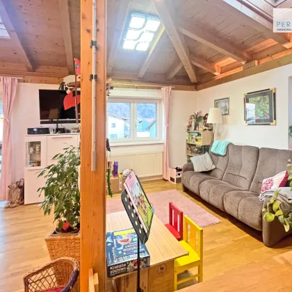 Großzügige 2-Zimmer-Dachgeschosswohnung - Bild 3