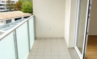 Schöne, moderne 3-Zimmerwohnung mit Loggia in U-Bahn-Nähe (befristet vermietet)