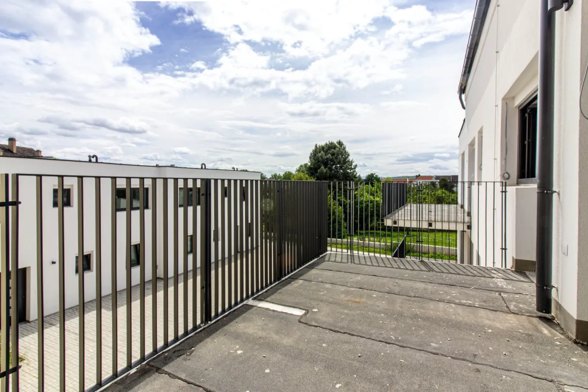 Weitblick am Balkon | Familienwohnung | Neubau-Erstbezug - Bild 1