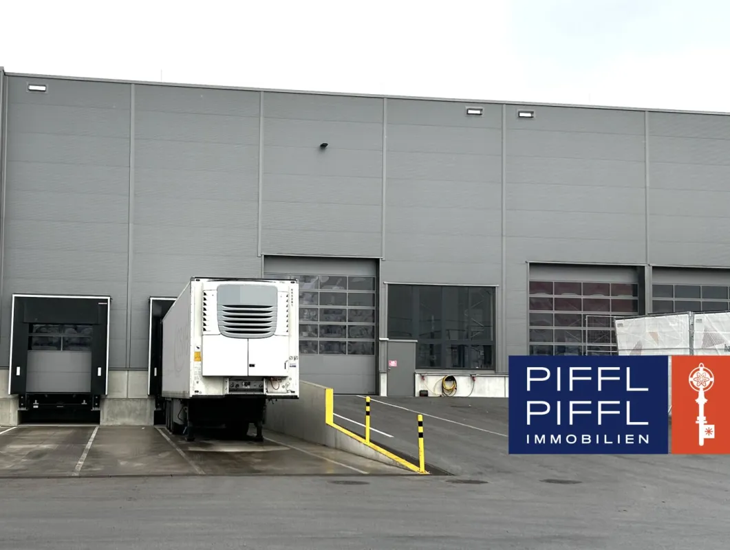 Hohe Lagerfläche in Marchtrenk: 2140 m² mit 9m Höhe - ideal für Ihr Gewerbe! - Bild 1