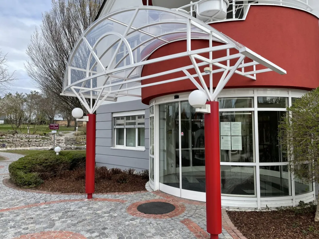 103 m²-BÜRO/KANZLEI/ORDINATION IM BUSINESS-CENTER HIRM ++ PARKPLÄTZE - Bild 1