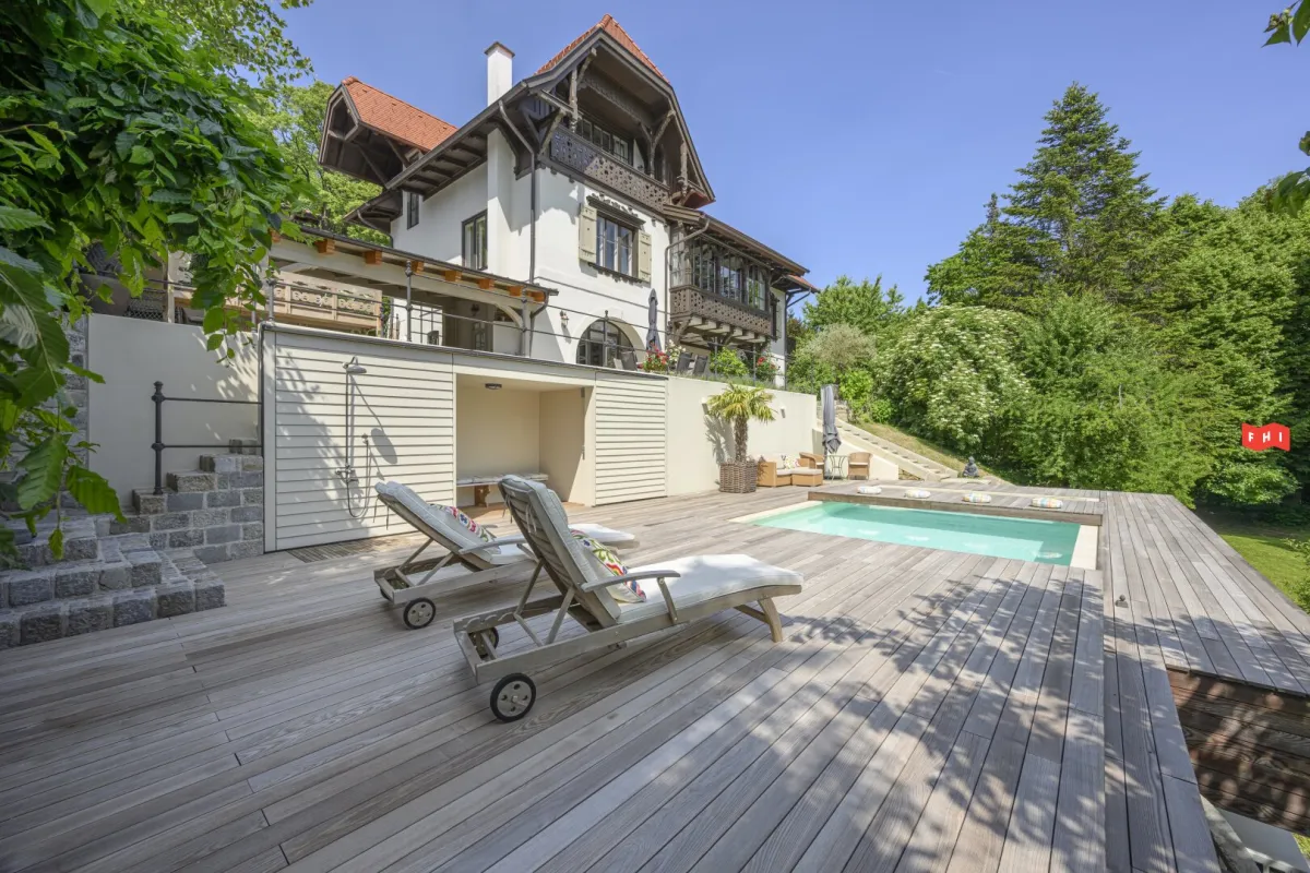 Bezaubernde Villa mit traumhaftem Fernblick - Bild 1