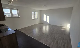 Modernes Büro mit PARKPLATZ nähe "Nordspange" - Einbauküche vorhanden!