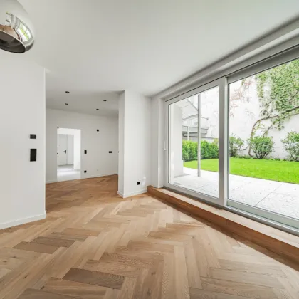 URBANER GARTENTRAUM! Hofseitiger Drei-Zimmer-Erstbezug nächst Schlossquadrat mit Terrasse und Eigengarten - Bild 2