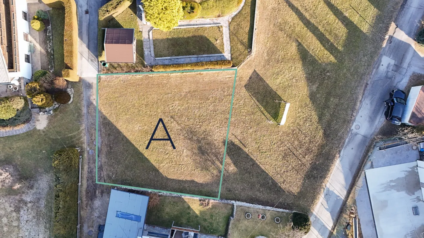 Sonniges Stadt-Grundstück (A) für ihr individuelles Wohnbauprojekt - Bild 1