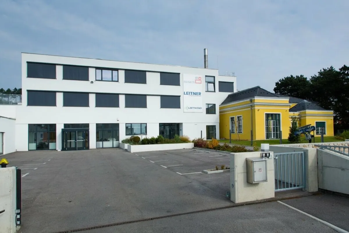 Attraktive Büro- oder Praxisräume in 2372 Gießhübl - Bild 1