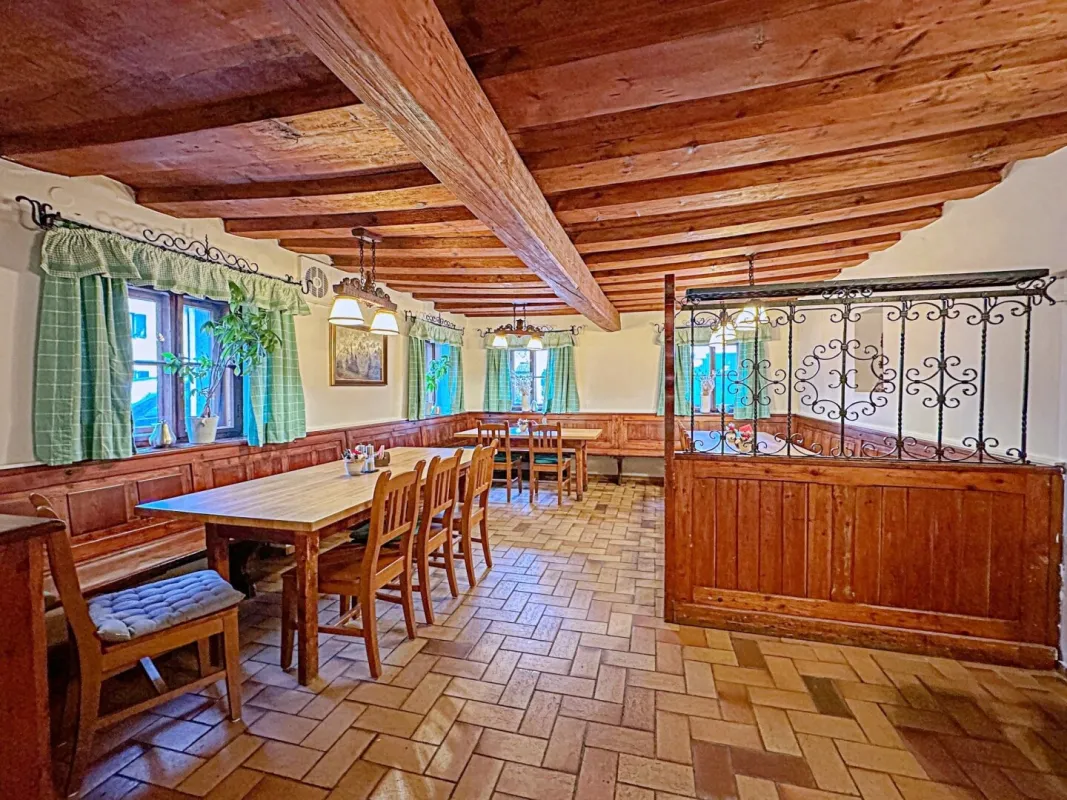 Traditionsreiches Gasthaus in Kuchl zu verpachten - Bild 1