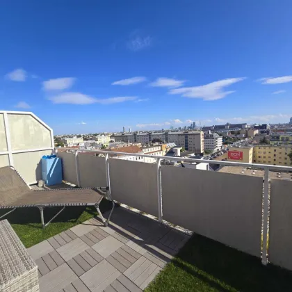 ++ ABSOLUTER FAMILIENTRAUM + FERNBLICK + Neubau + Klimaanlage + DAN Küche + 5 Zimmer, sonnige Dachgeschosswohnung im 9ten Stock + 2 Dachterrassen 52m² - Bild 2