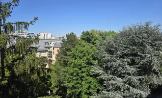 ++ NEUBAU BJ 1982+ RUHIG + Ausgezeichneter Ausblick +Erstbezug + Sanierte Dachgeschosswohnung +