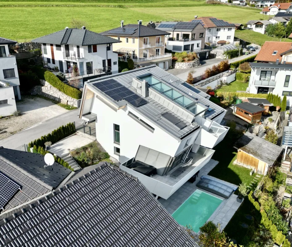 Architekturhighlight im Seengebiet - Bild 1
