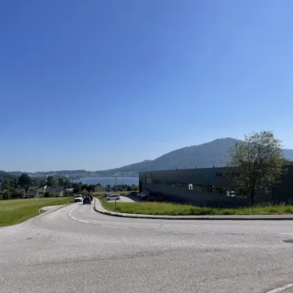 Seltene Gelegenheit: Gartenwohnung mit 182 m² Gartenfläche in Seenähe - Bild 2