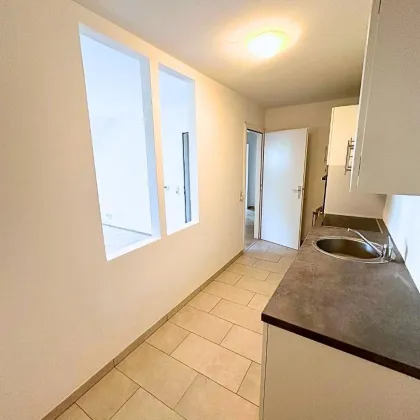 STEYR. Erstbezug! Moderne Wohnung mit Einbauküche, Parkplatz & Zentralheizung! - Bild 3