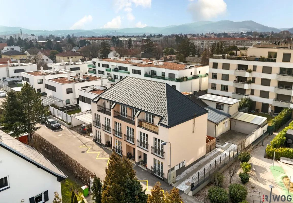 Nachhaltig vermietetes Anlagepaket mit ca. 376m² WNF | Ein Einfamilienhaus und drei Reihenhäuser | HMZ-Erhöhungen für 2026 & 2028 vereinbart - Bild 1