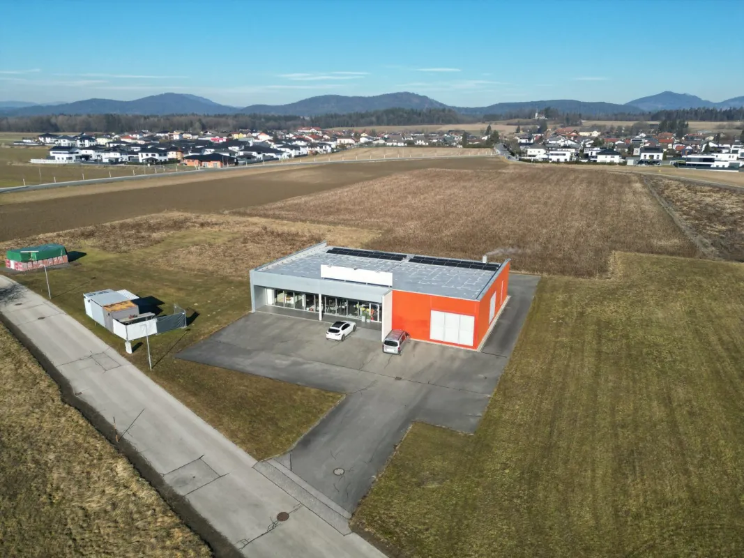 Vielseitige Gewerbeimmobilie mit Entwicklungspotenzial in Klagenfurt – Ideal für Wohnen, Büro, Ärztezentrum oder Ausstellung - Bild 1