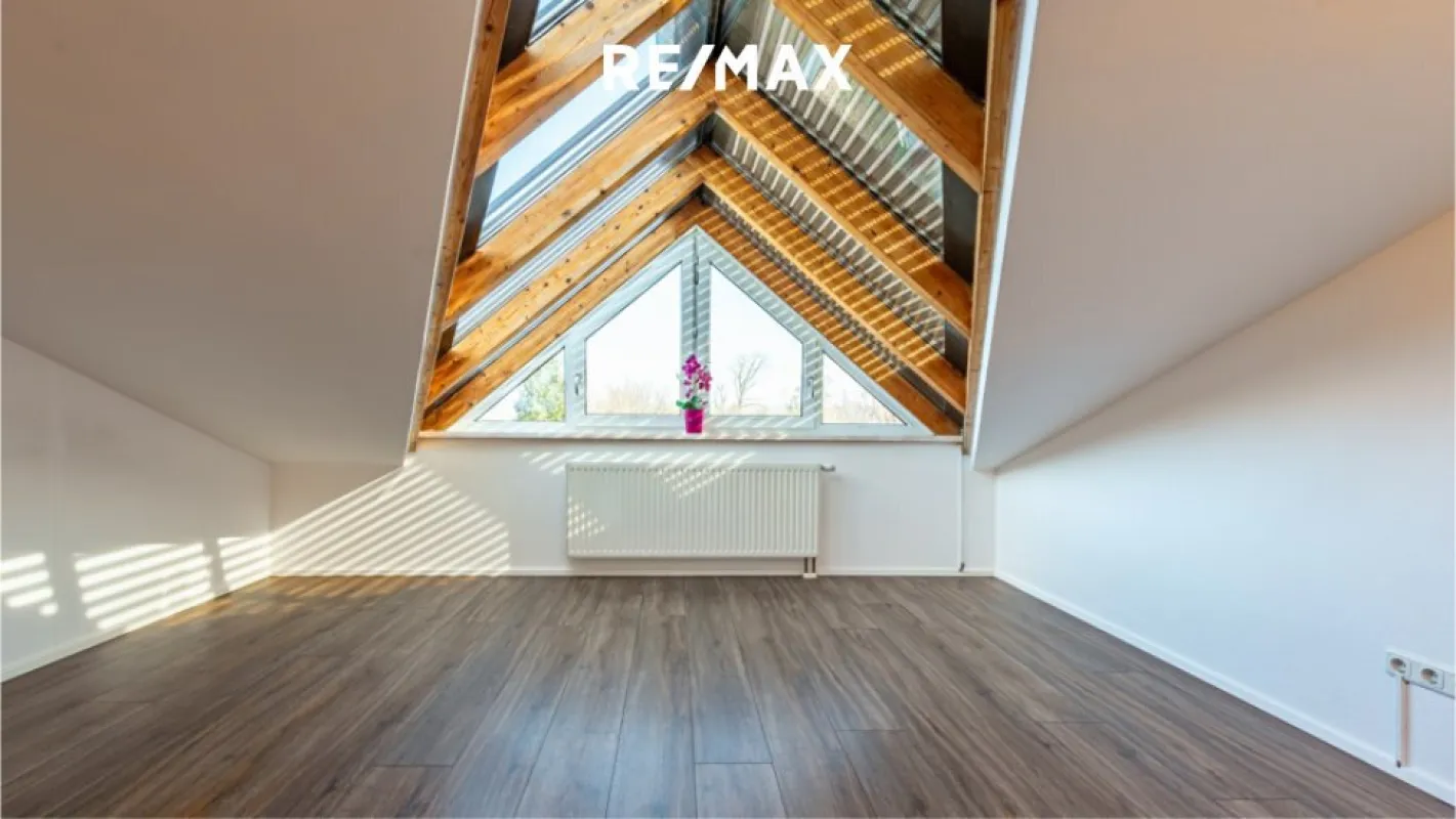 NEUER PREIS: Klimatisierte  Dachgeschosswohnung in Attnang Puchheim - Bild 1