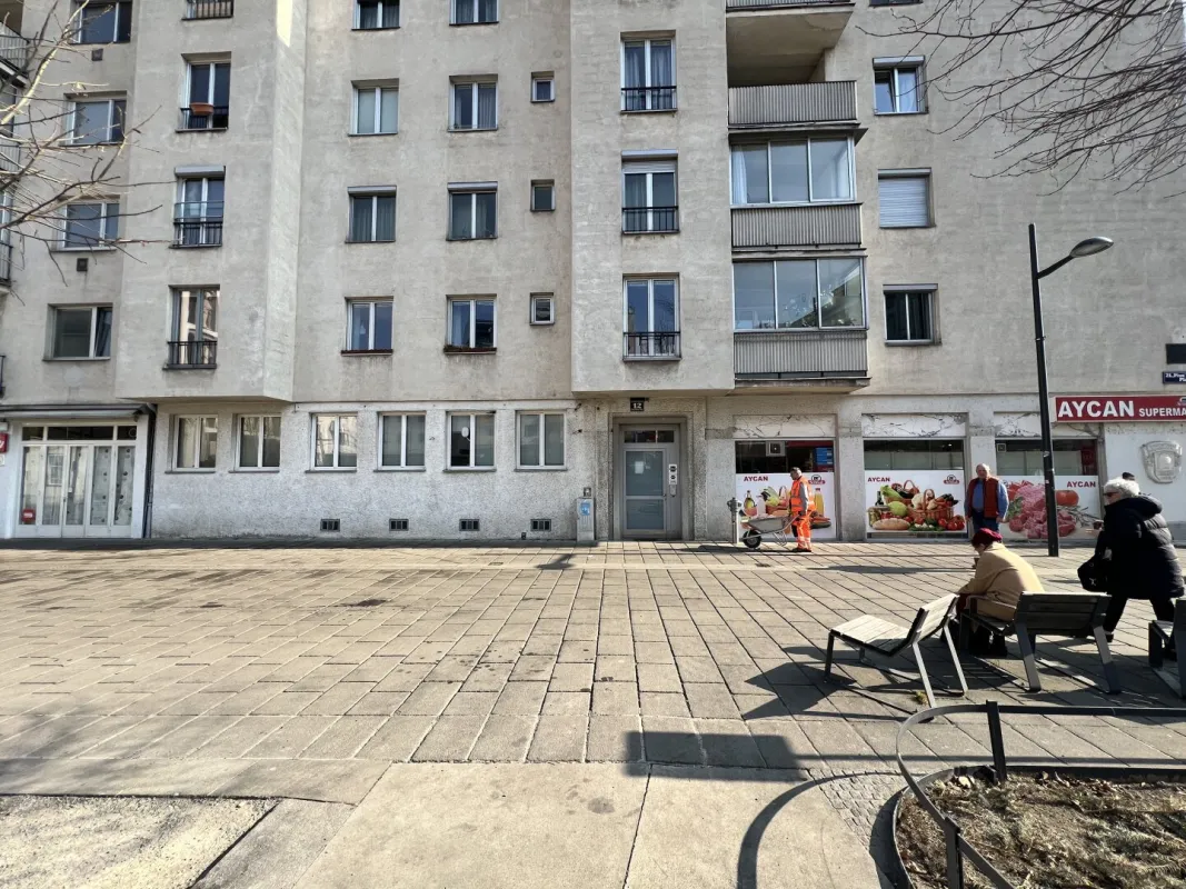 Büro - Gewerbeobjekt - direkt am Pius Parsch Platz - beim Bahnhof Floridsdorf - Bild 1