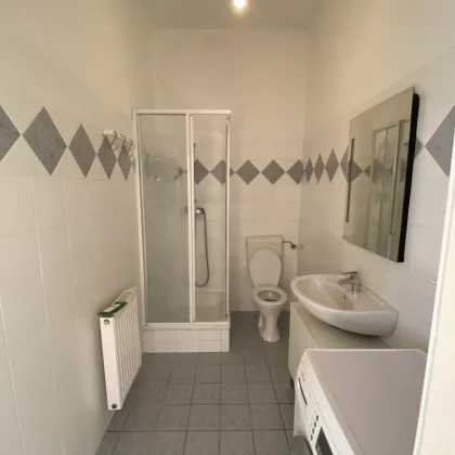 SCHNÄPPCHEN: Helle Singlewohnung mit Grünblick + Allgemeingarten zur Mitbenützung - Bild 3