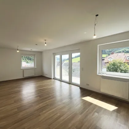 Betreutes Wohnen in Randegg  – schöne 3 Zimmer Dachgeschosswohnung mit Balkon - Bild 2
