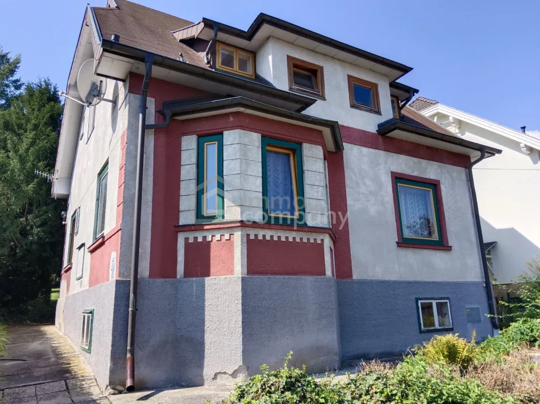 Romantisches Haus mit großem Garten - Bild 1