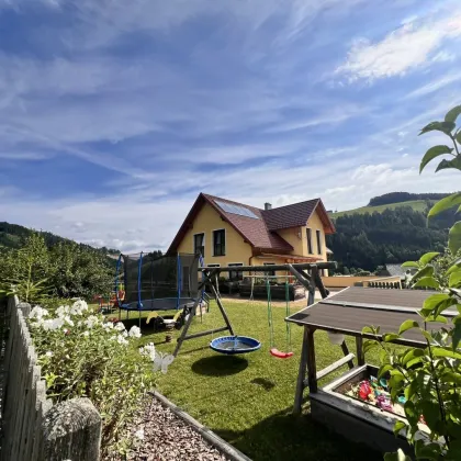 ++tolles, gepflegtes Wohnhaus mit Doppelgarage und schönem Garten in ruhiger Lage++ - Bild 3