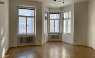 AN DER STAATSBRÜCKE: Charmante 5-Zimmer-Altbau-Etage (Büro-Widmung) zum Arbeiten&Wohnen