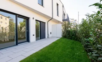 Top 2-Zimmer-Garten-Apartment mit Terrasse und über 3m Raumhöhe - ERSTBEZUG !