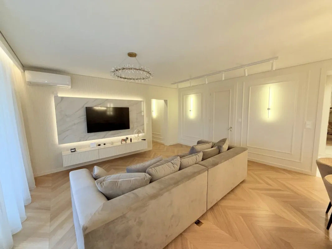 FAMILIENHIT! ERSTBEZUG NACH GENERALSANIERUNG! VOLLMÖBLIERT MIT 2 PARKPLÄTZE! - Bild 1